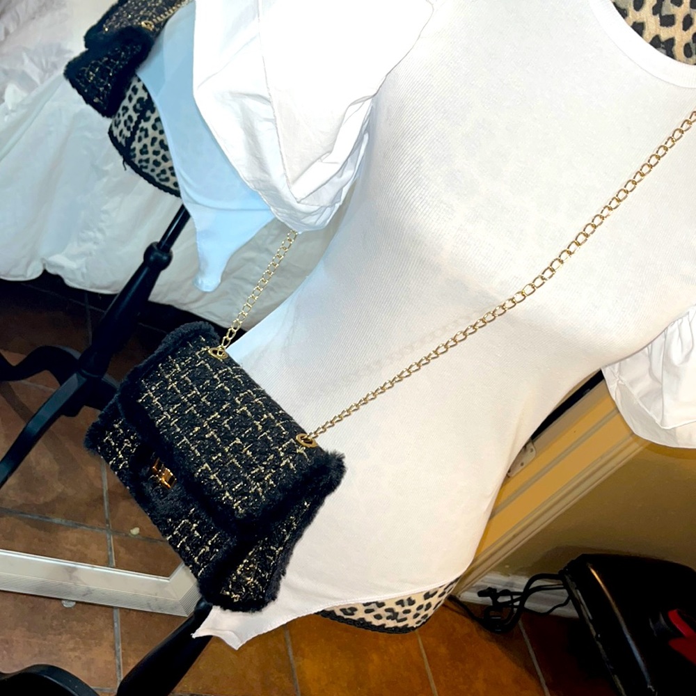 Crossbody fur bag